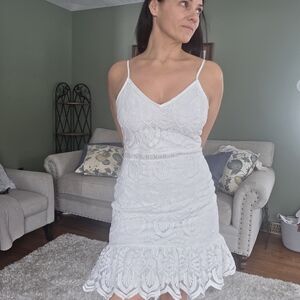 Chic White Lace Mini Dress